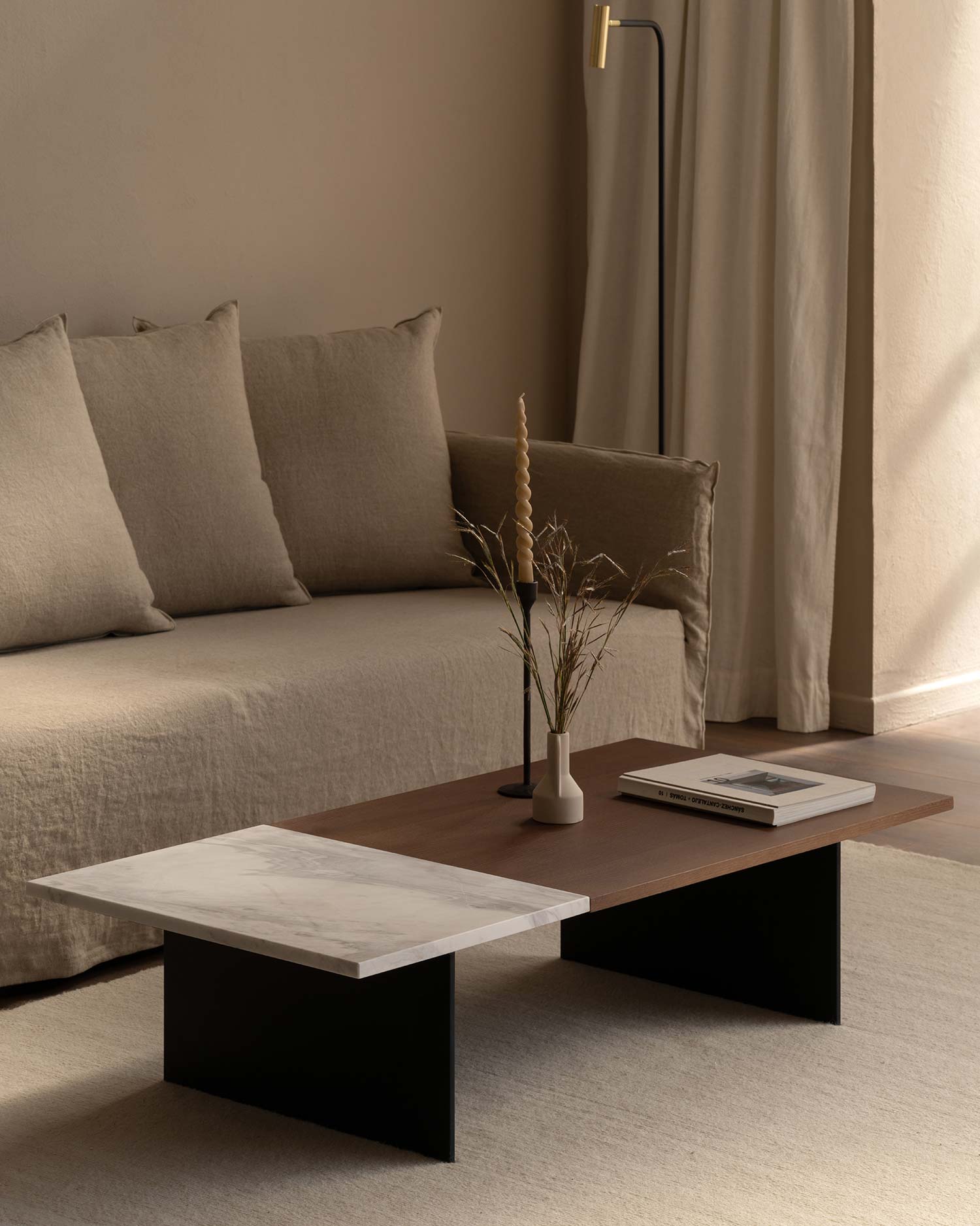 Mesa de centro Calobra mármol calacatta oro 128 x 59 cm